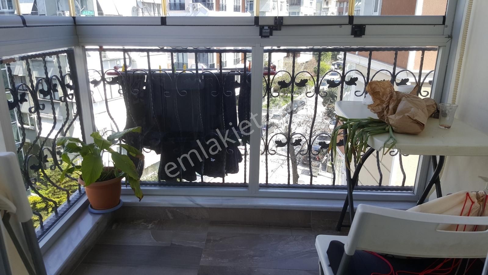 Bakırköy Zuhuratbaba Da 8 Yıllık 4.kat 125m2 Kombili K.otoparklı