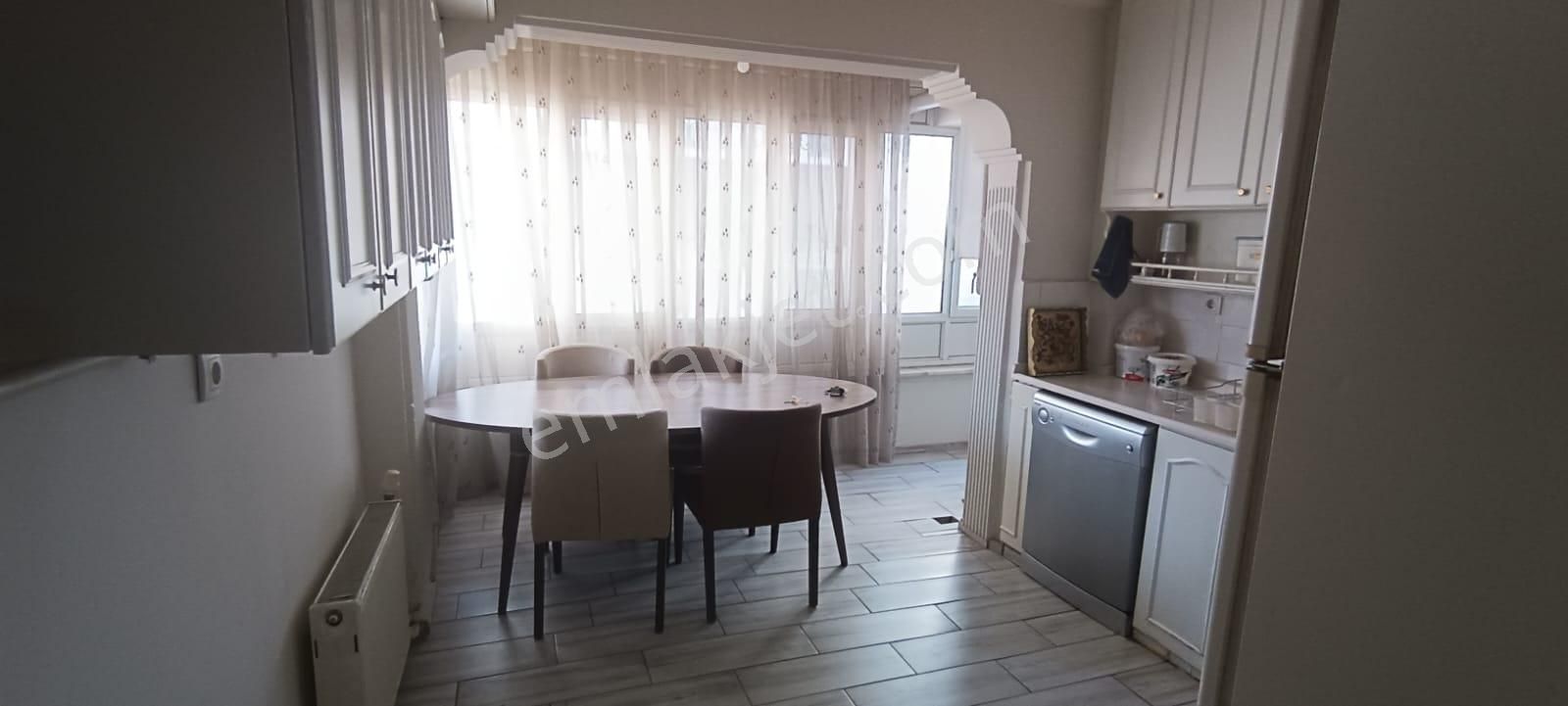 Ender Uysal Gayrimenkulden 2+1 Kiralık Balkonlu Eşyalı Daire... - Görsel 3