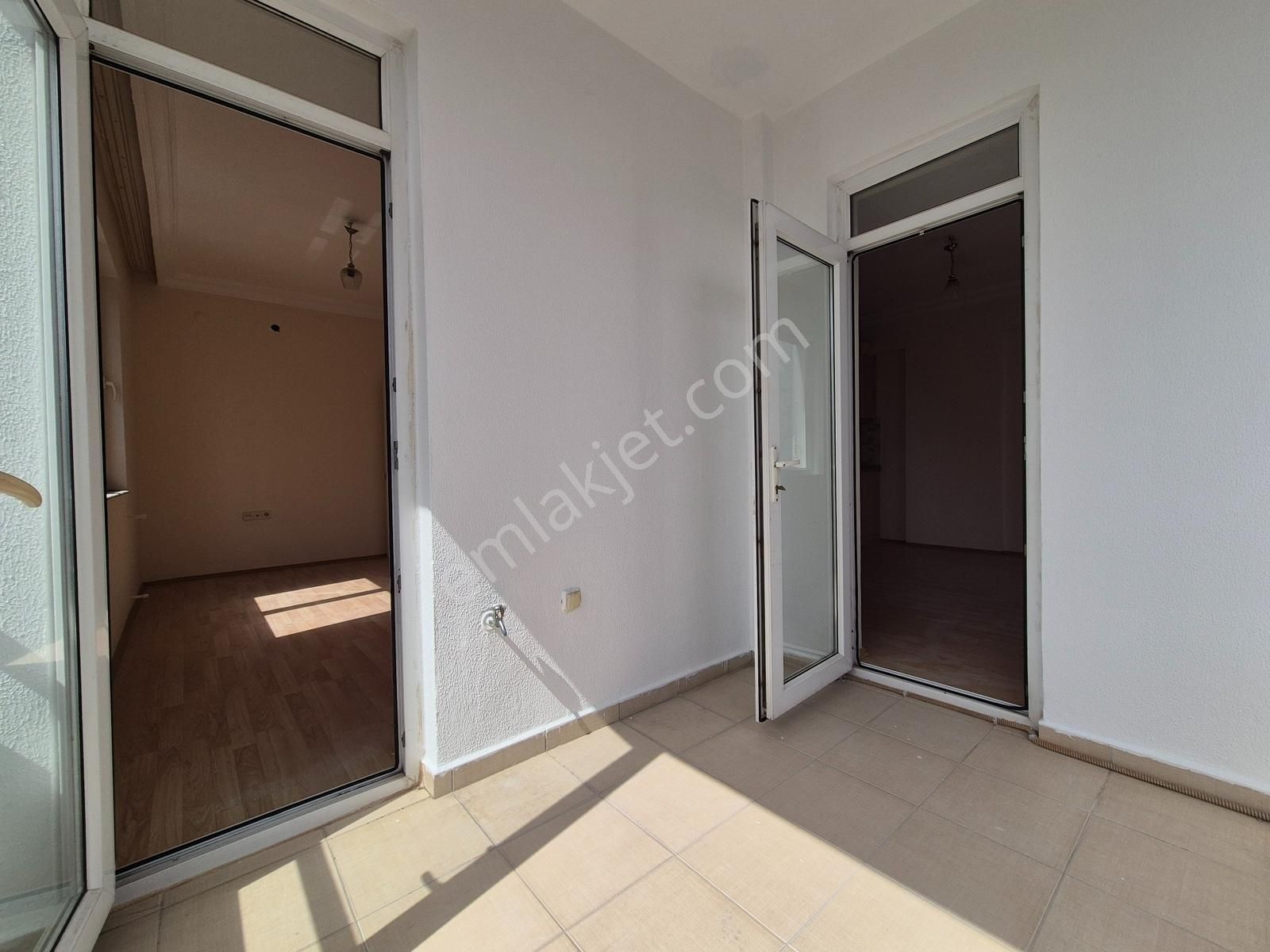 Meydankavağı'nda Cephesi Açık 12. Cadde Yakını 3+1 Dubleks Daire - Görsel 21