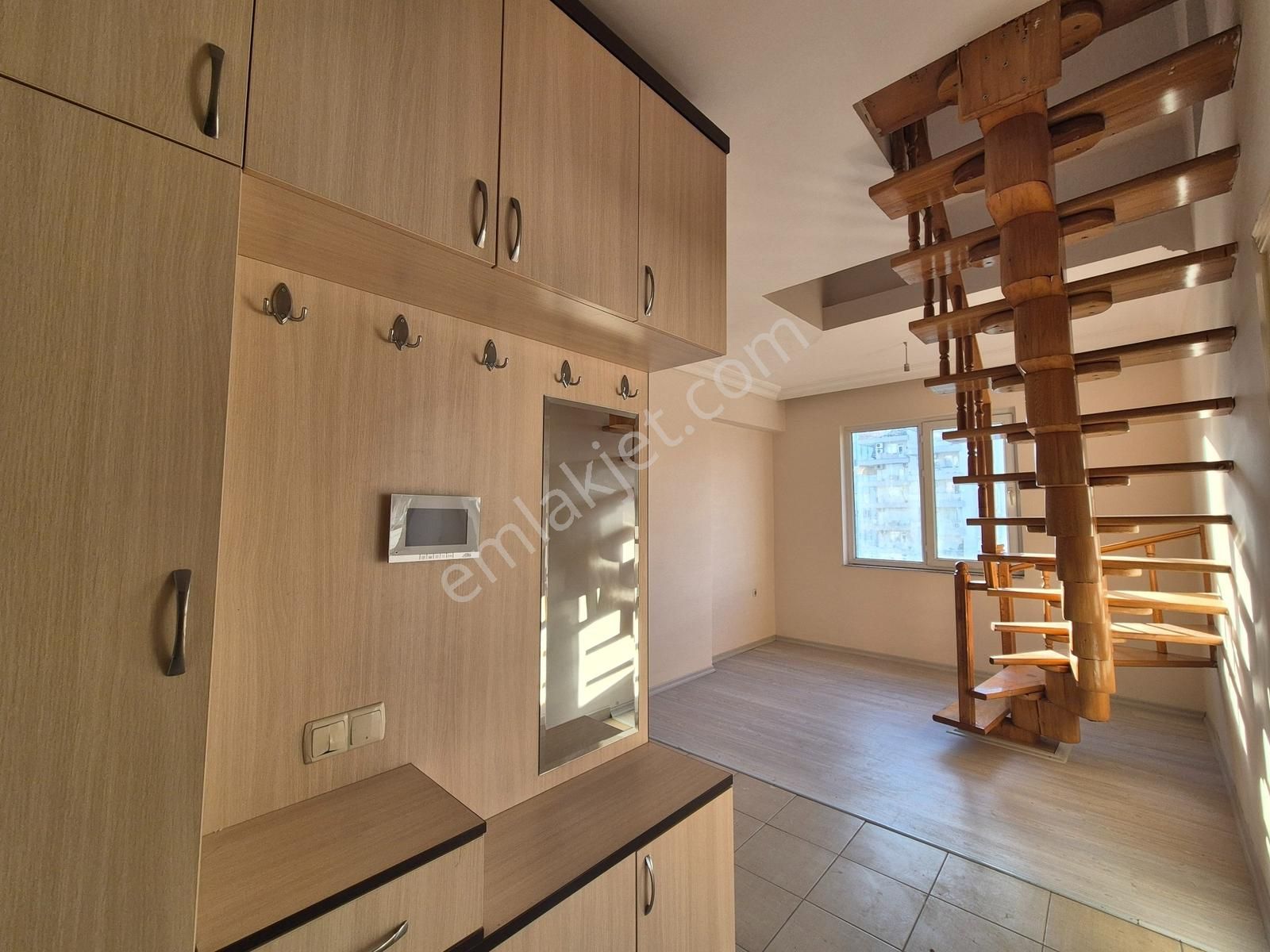 Meydankavağı'nda Cephesi Açık 12. Cadde Yakını 3+1 Dubleks Daire - Görsel 26