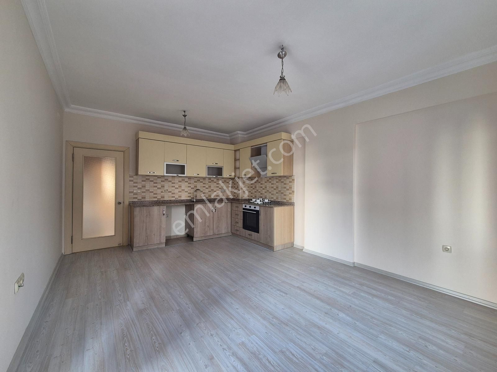 Meydankavağı'nda Cephesi Açık 12. Cadde Yakını 3+1 Dubleks Daire - Görsel 18