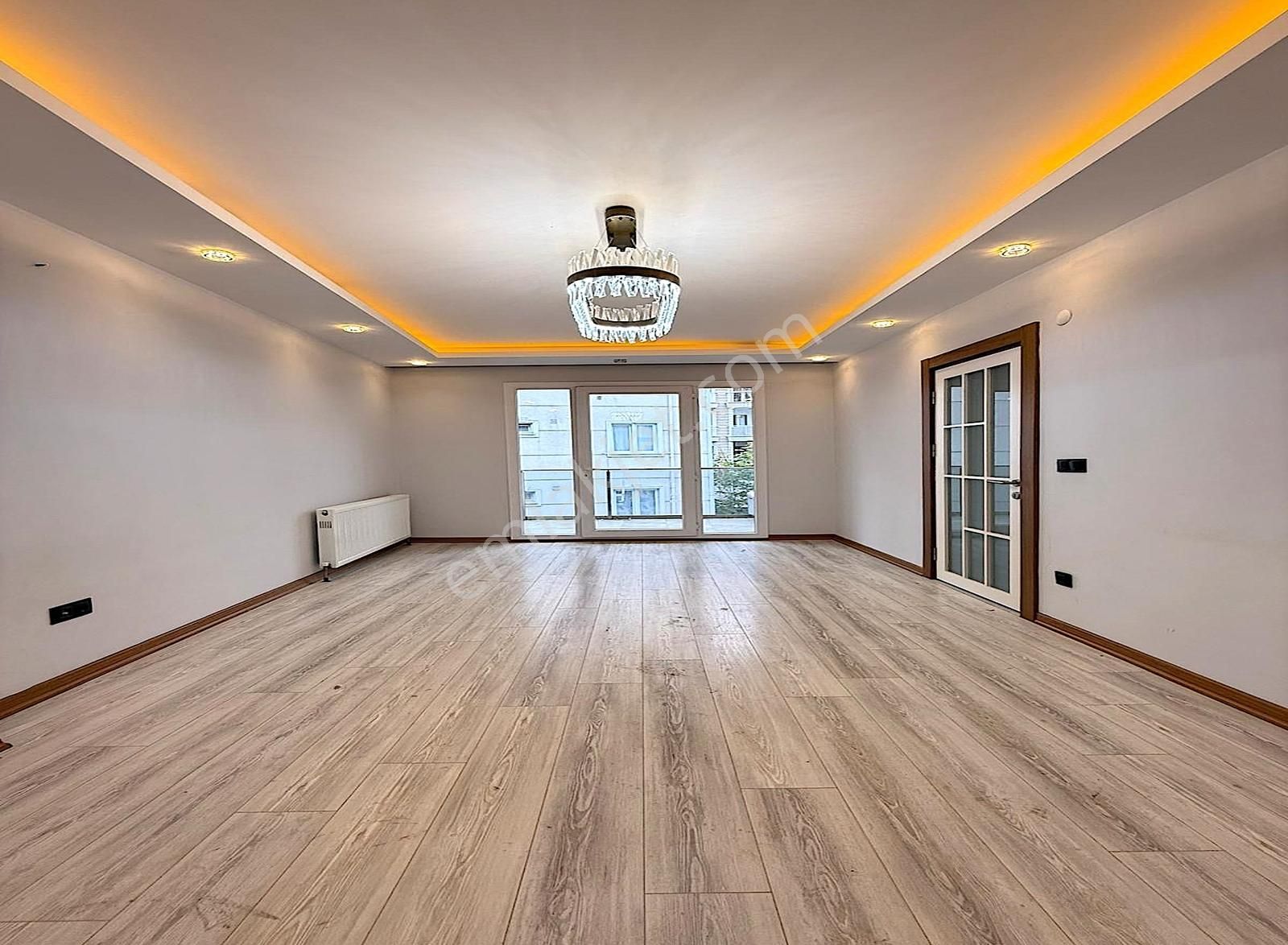 Gezgen İnşaattan Beylikdüzünde Dekorlu 2+1 Arakat Daire!!!!