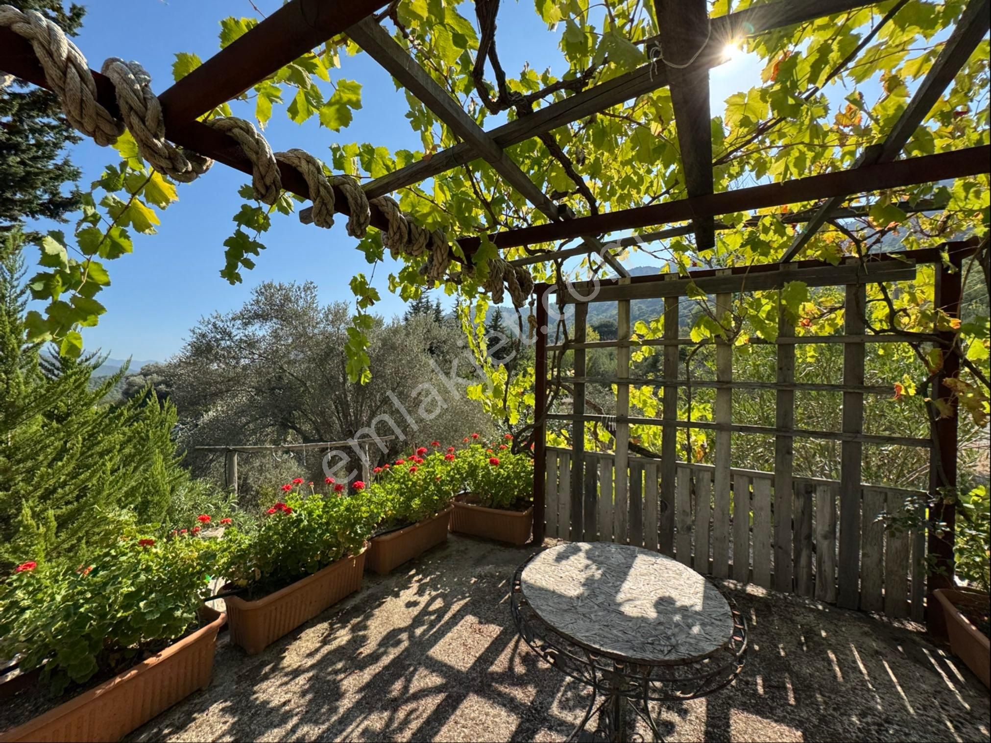 Adrasan Yeşilköy'de Müstakil Ev Ve 2065 M2 İmarlı Arsası - Görsel 5