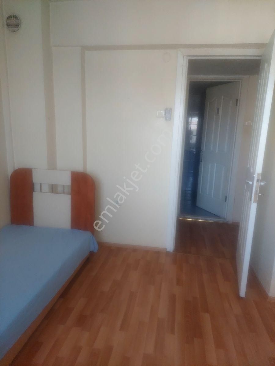 Kazımdirik Mah.de Bornova Pazaryri Yanı 2+1 Satılık Daire - Görsel 3