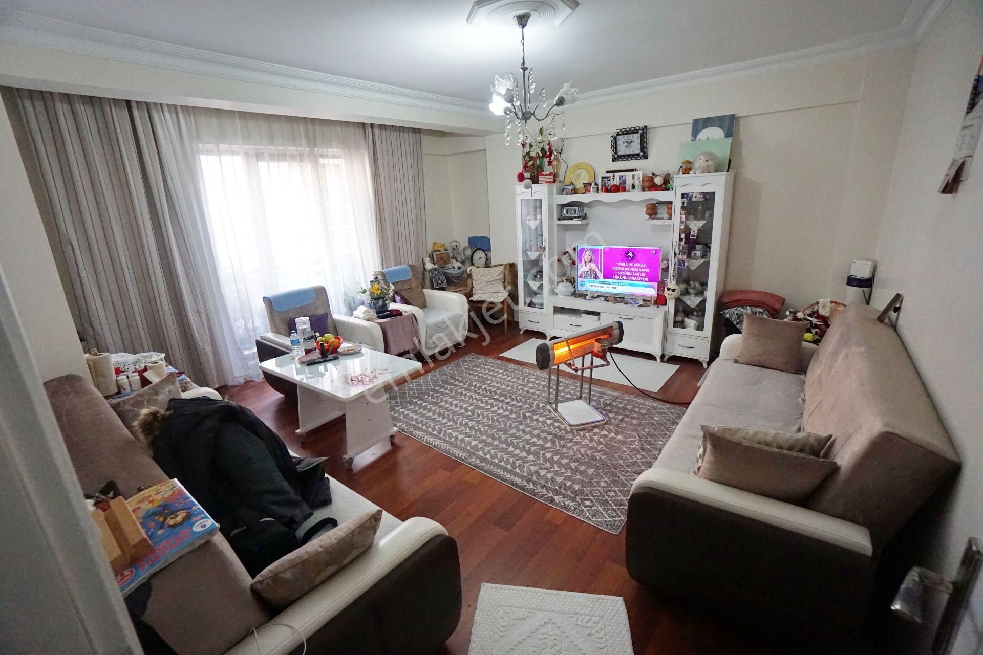 Meral R1848 Gültepede Yeni Katda Tek Geniş 130 M2 3+1