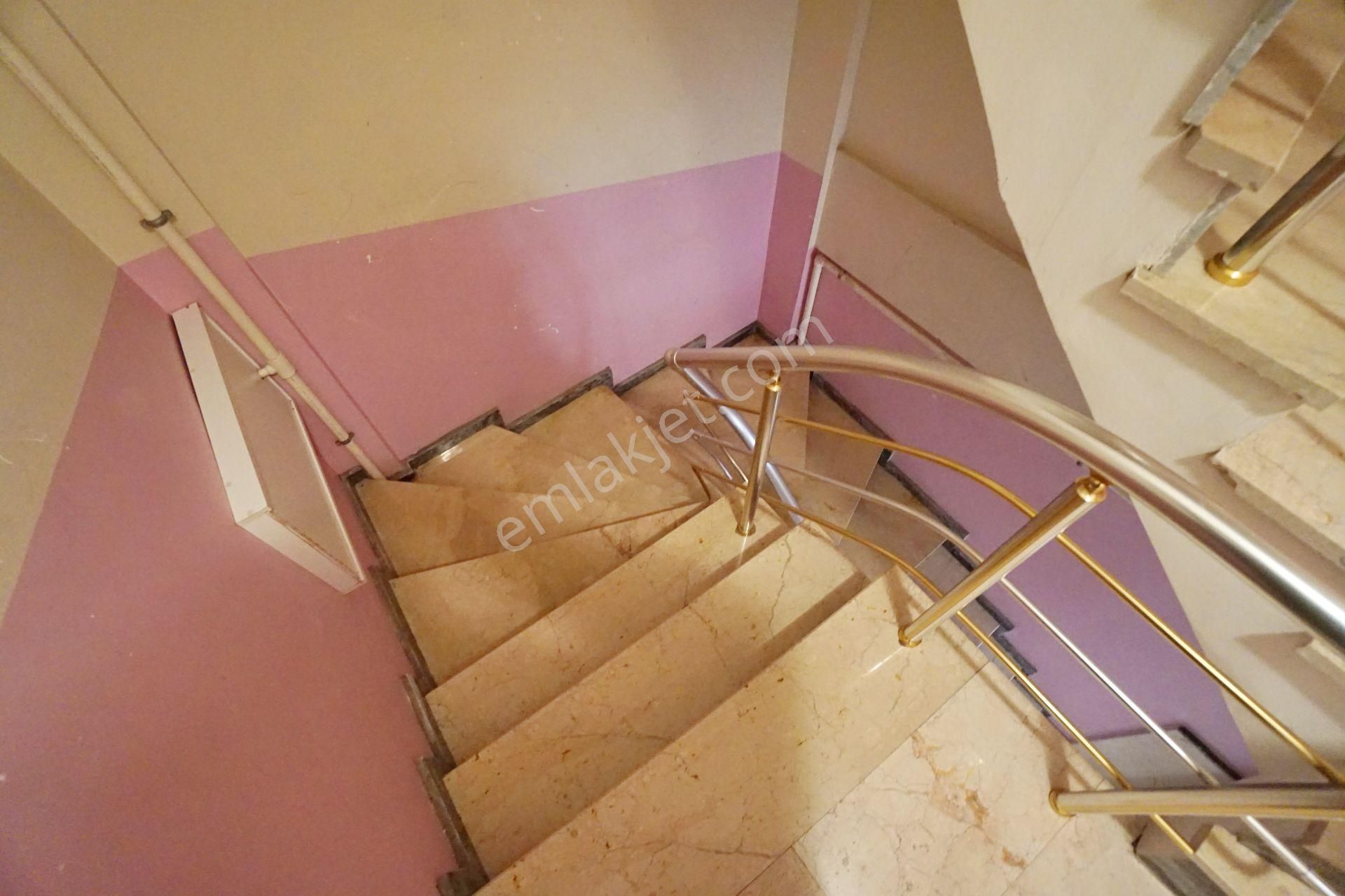 Meral R1848 Gültepede Yeni Katda Tek Geniş 130 M2 3+1 - Görsel 28