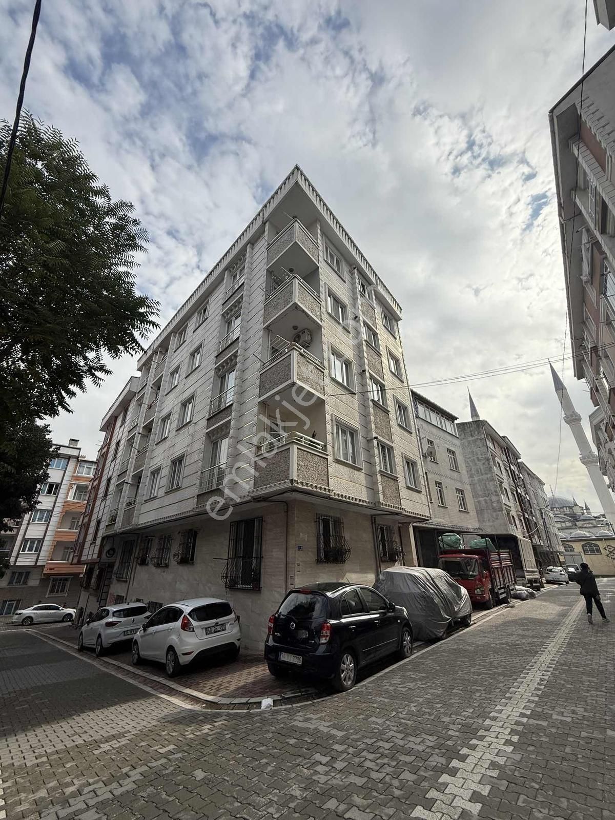 Esenyurt Yenikent / 2+1 65 M² Yeni Tadilatlı Açıklamayı Okuyunuz - Görsel 13