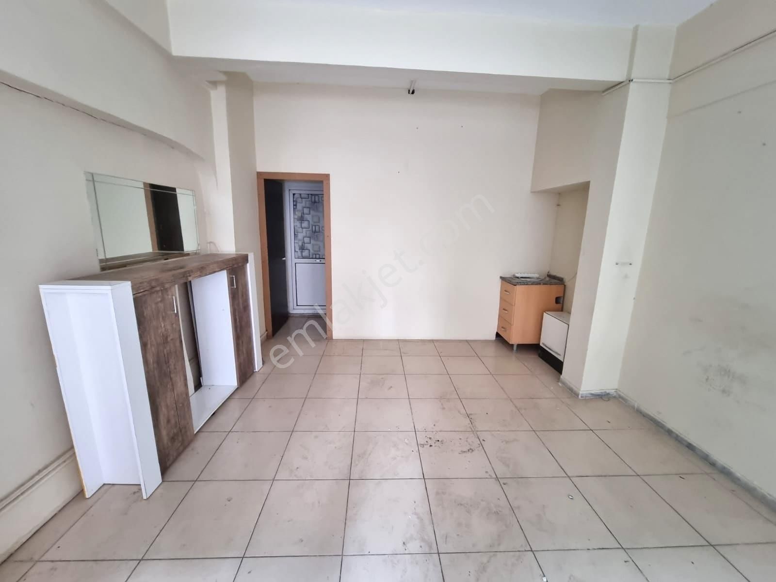 Tuzla Aydıntepe Mah. Güzel Lokasyonda Kiralık Dükkan - Görsel 2