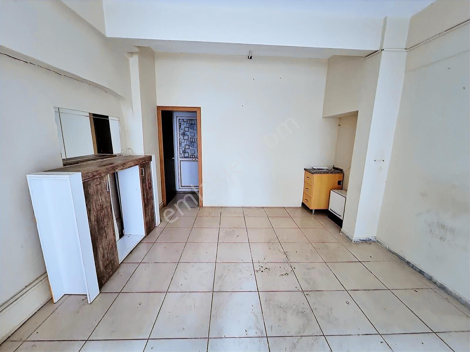 Tuzla Aydıntepe Mahallesi Satılık Dükkan (araç Takaslı) - Görsel 3