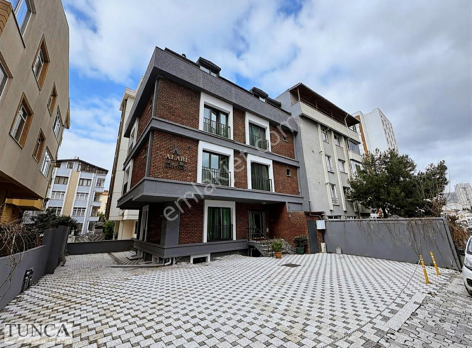 Küçükbakkalköy Çarşı'da Eşyalı Faturalar Dahil Stüdyo Daire - Görsel 2