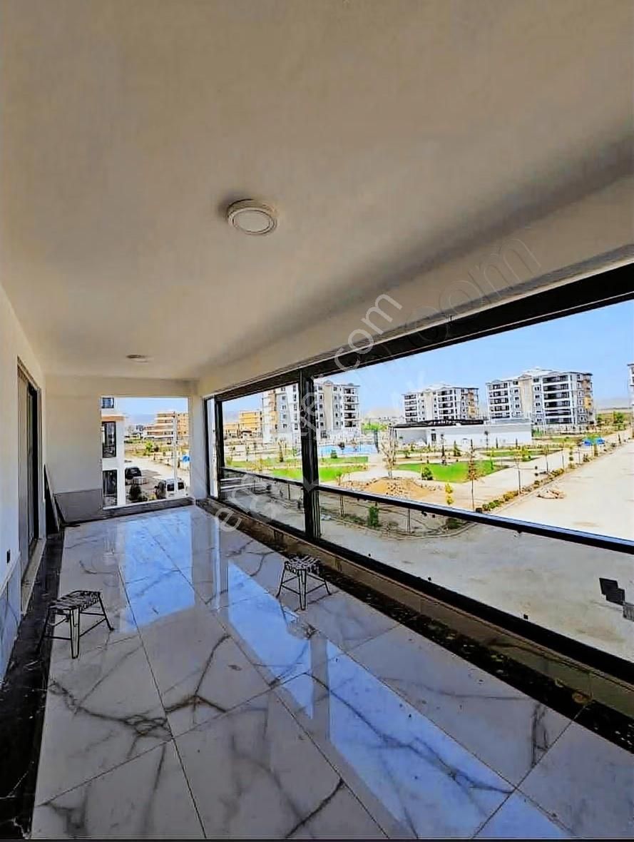 Gül Emlaktam Metro Kentte Satlık Lüks Daire - Görsel 11