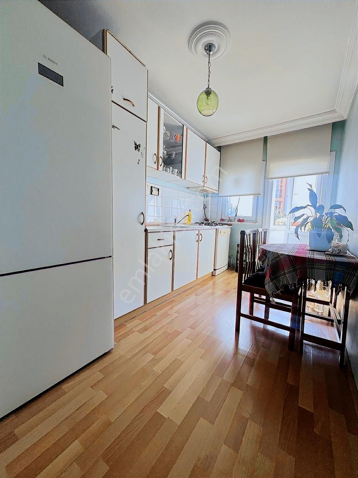 Çengelköy Ata-2 Sitesinde Önü Açık Keyifli 2+1 Daire