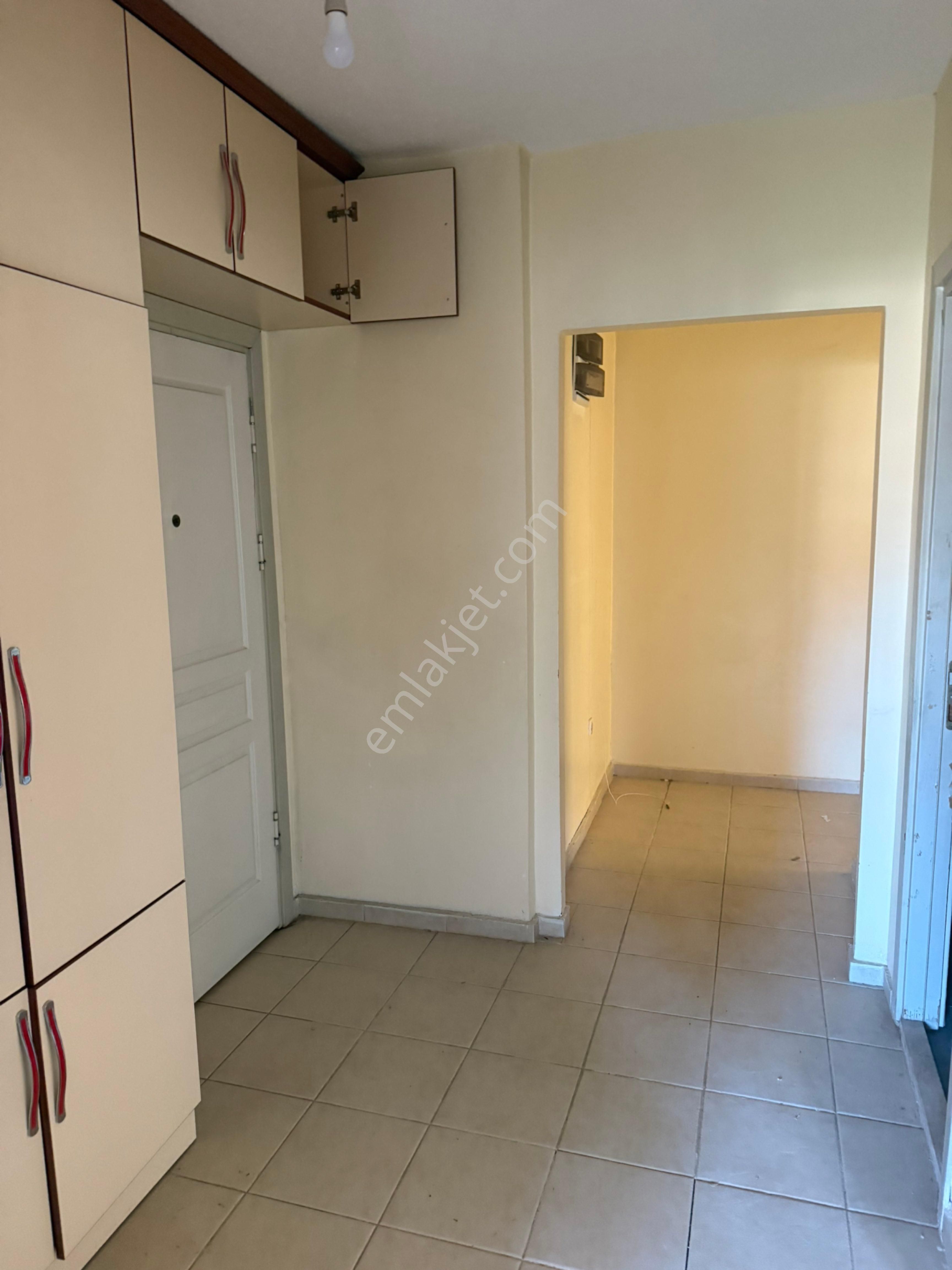 Silifke Toki Evlerinde Geniş 3+1 Kiralık Daire - Görsel 5