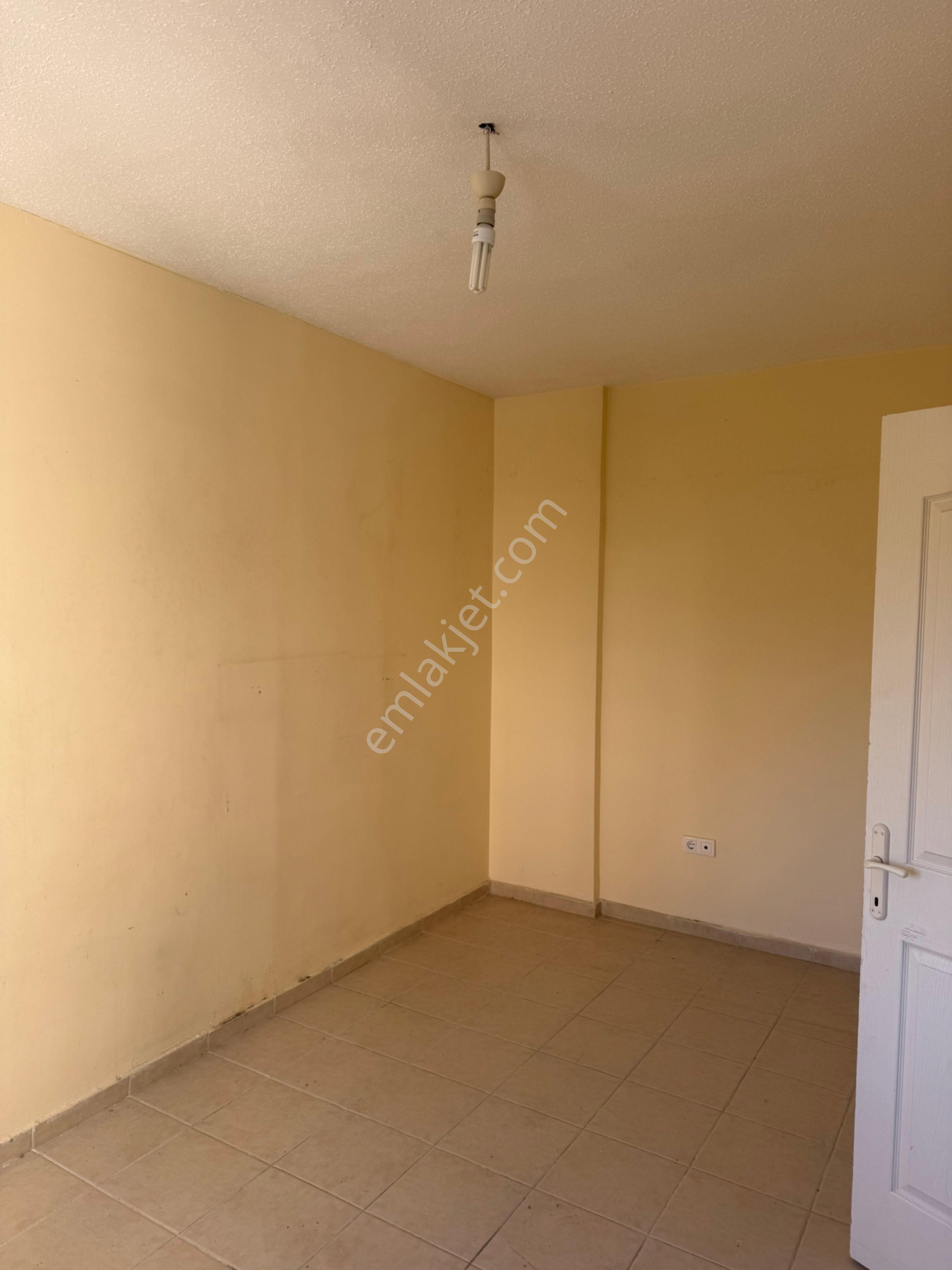 Silifke Toki Evlerinde Geniş 3+1 Kiralık Daire - Görsel 12