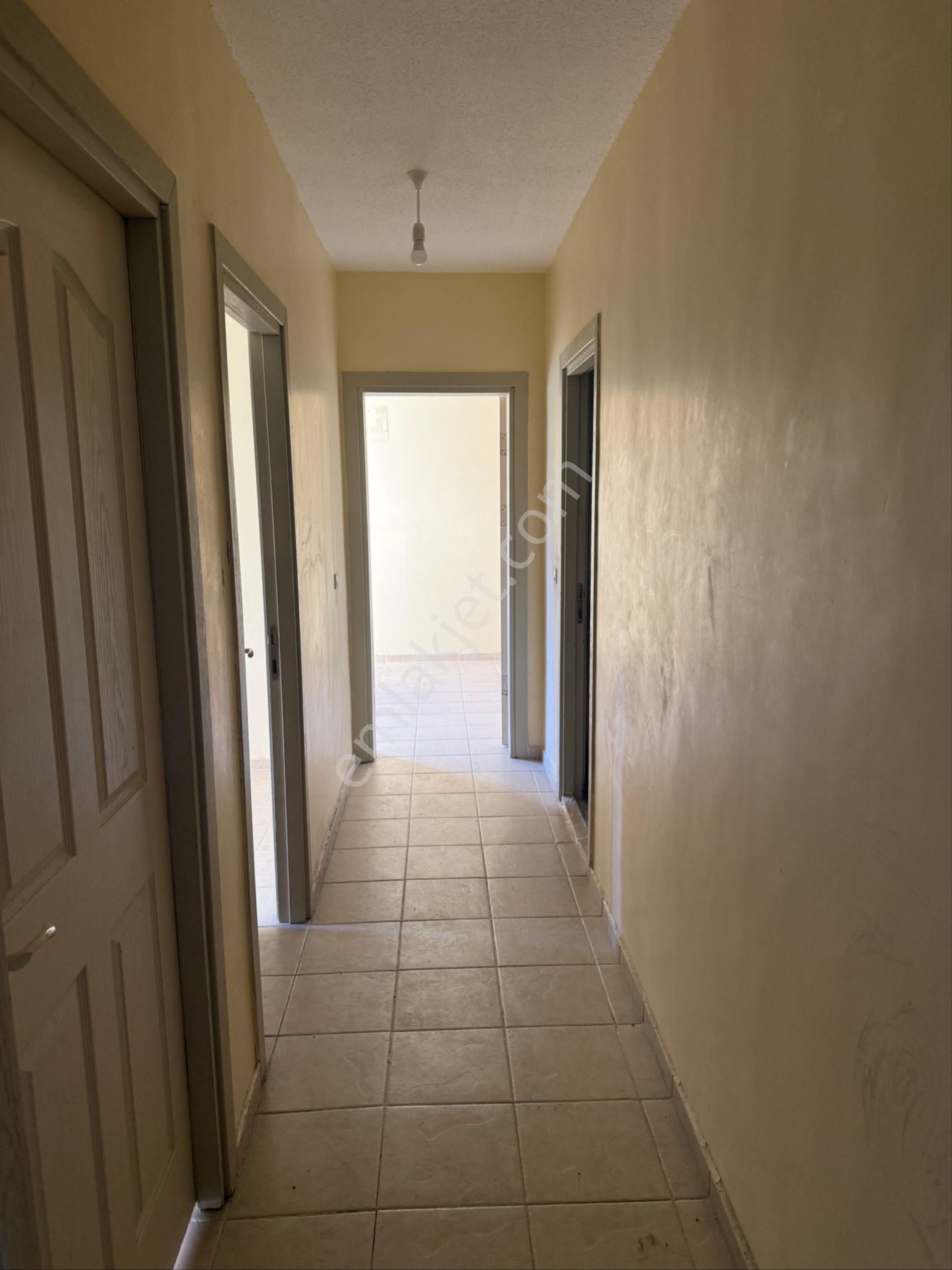 Silifke Toki Evlerinde Geniş 3+1 Kiralık Daire - Görsel 9