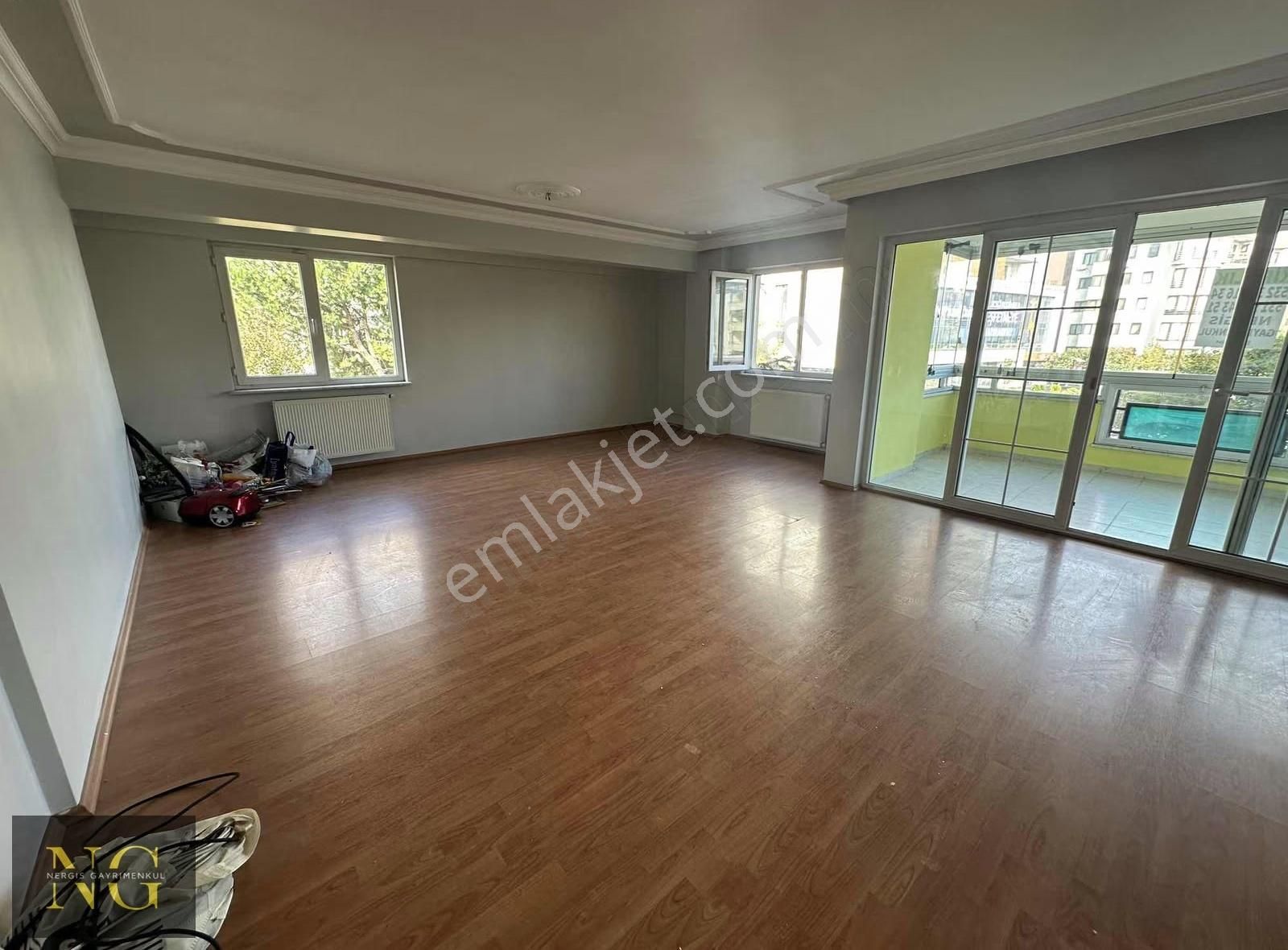 Nergisden Kiralık Fsm Bulvarda Acıbadem Yanında 3+1 170 M2 Daire - Görsel 16