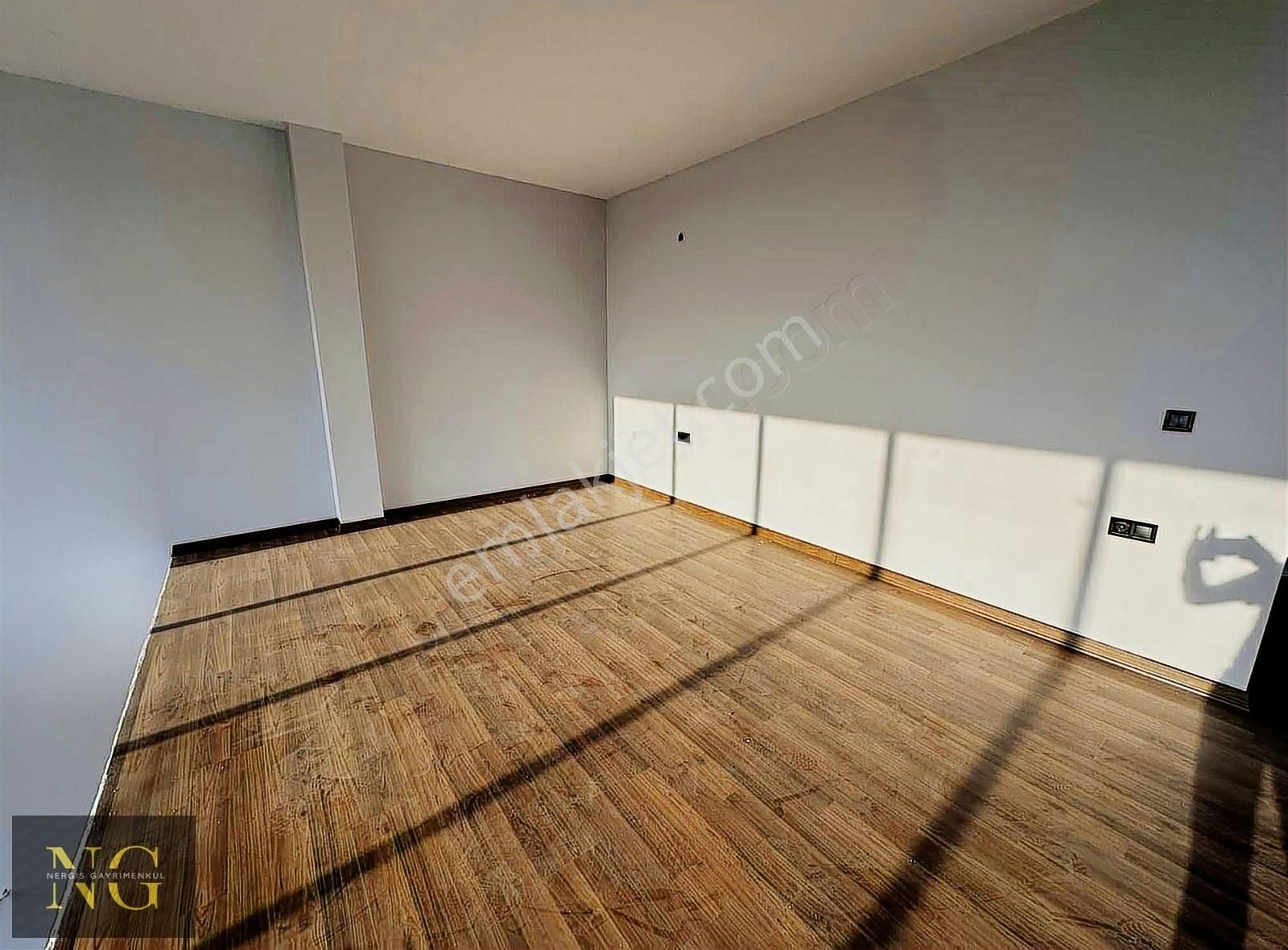 Nergisden Satılık Havuzlu Güvenlikli Site Loft Manzaralı Daire - Görsel 31