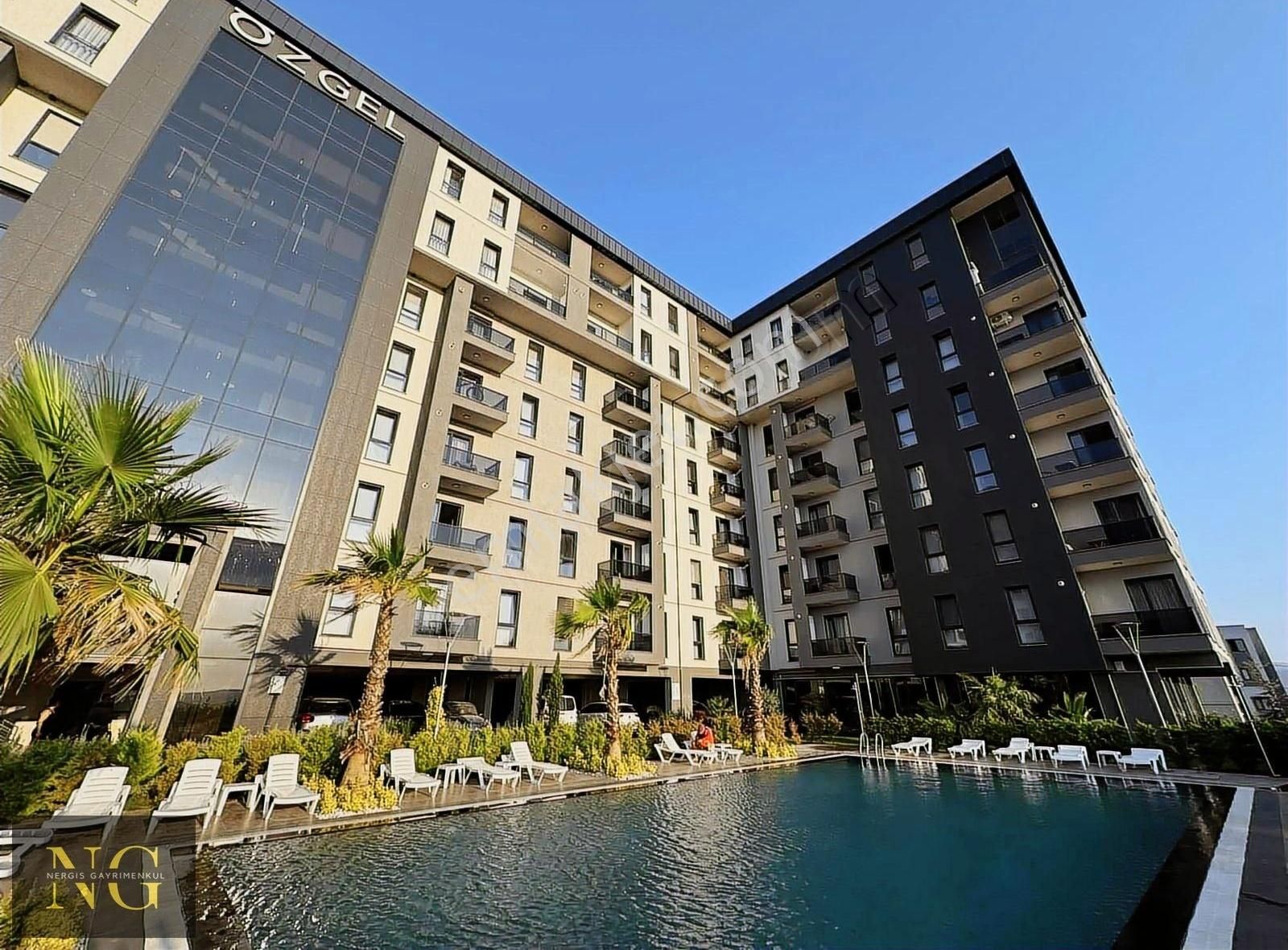 Nergisden Satılık Havuzlu Güvenlikli Site Loft Manzaralı Daire