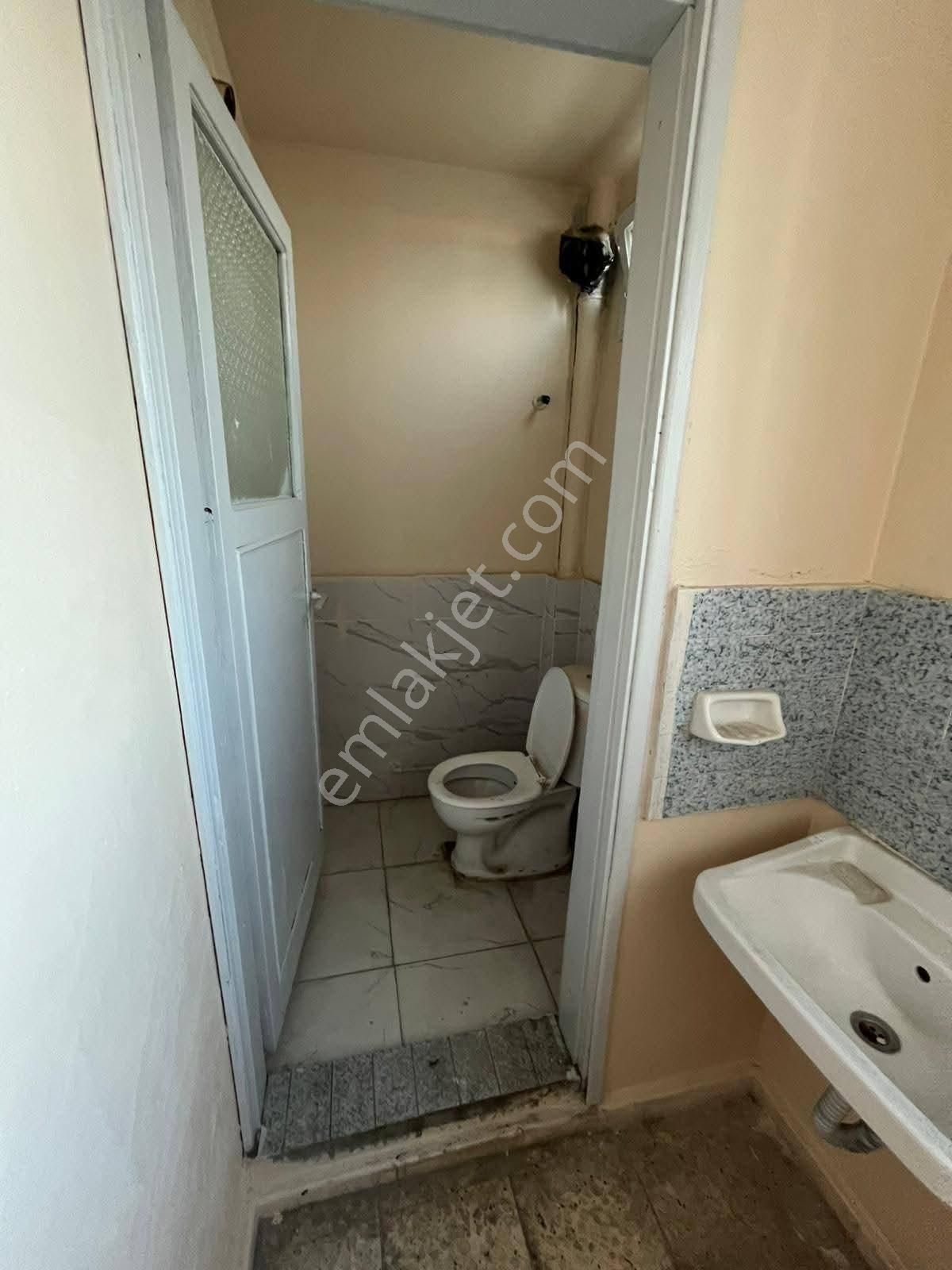 Golcuoğlu Karşısı 3 Katlı Müstakil - Görsel 32