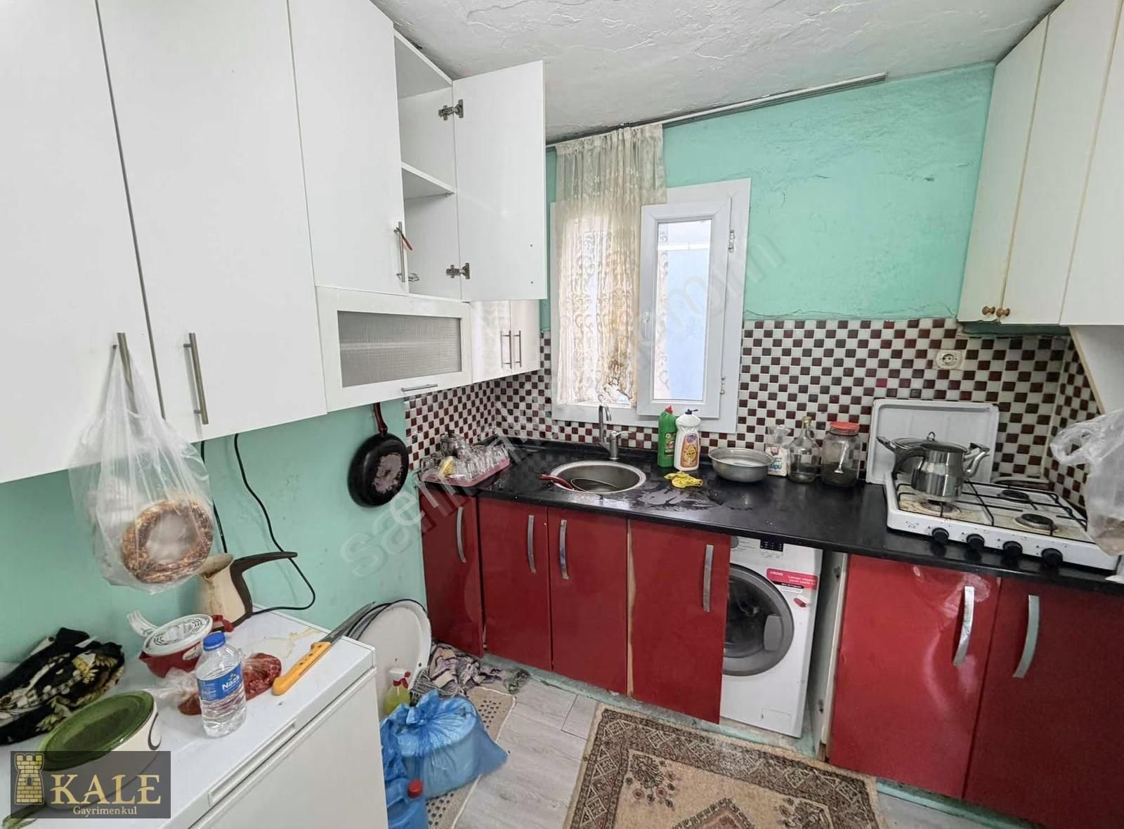 Kale'den İhsaniye Mh'de Satılık Müstakil Ev - Görsel 13