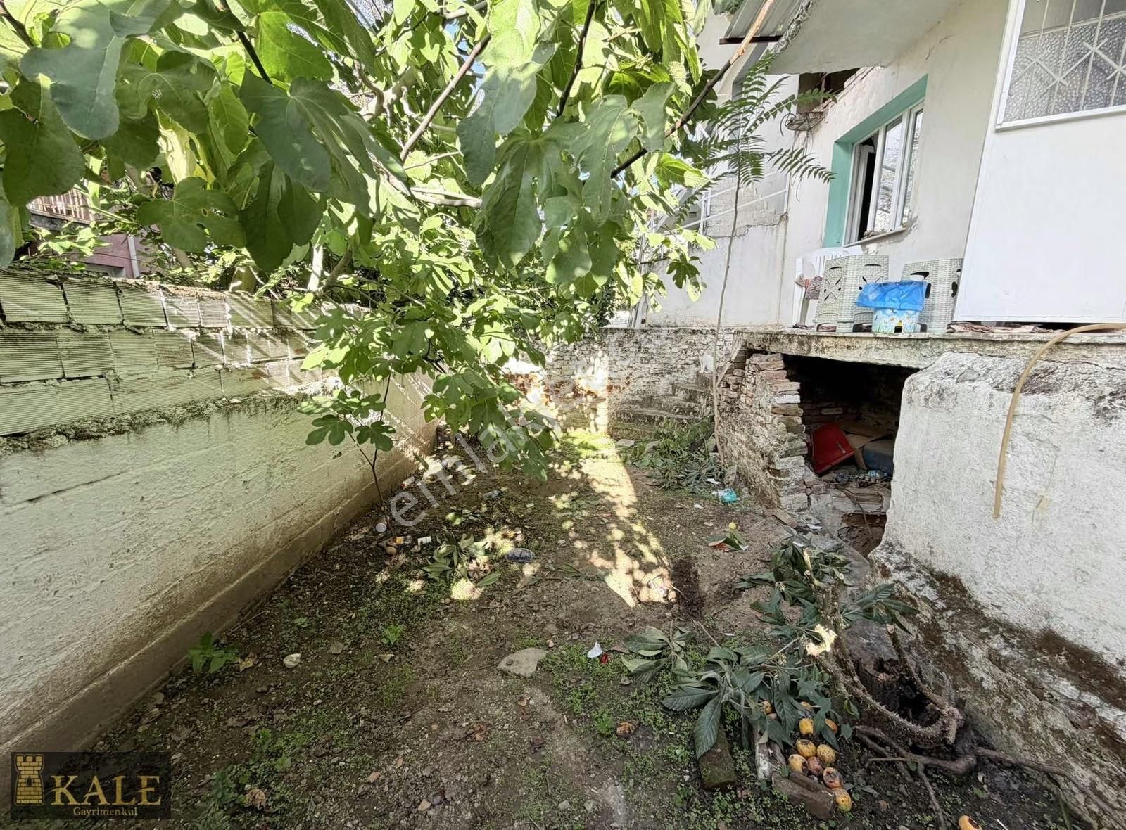 Kale'den İhsaniye Mh'de Satılık Müstakil Ev - Görsel 8