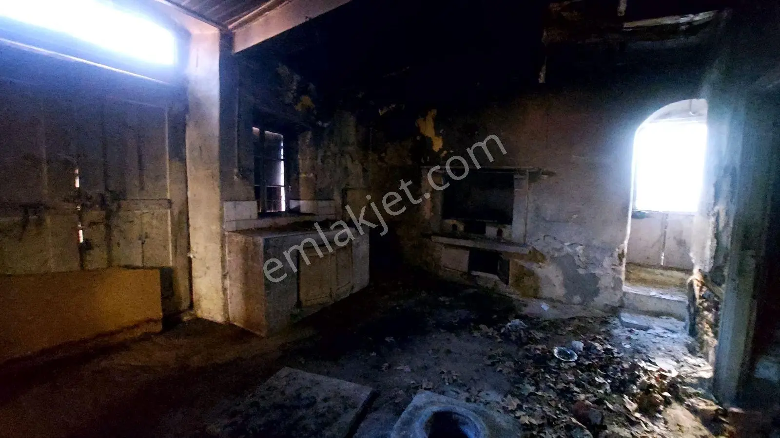 Ayvalık'ın Kalbinde, Avantajlı Konumda Yatırımlık Tarihi Rum Evi - Görsel 10