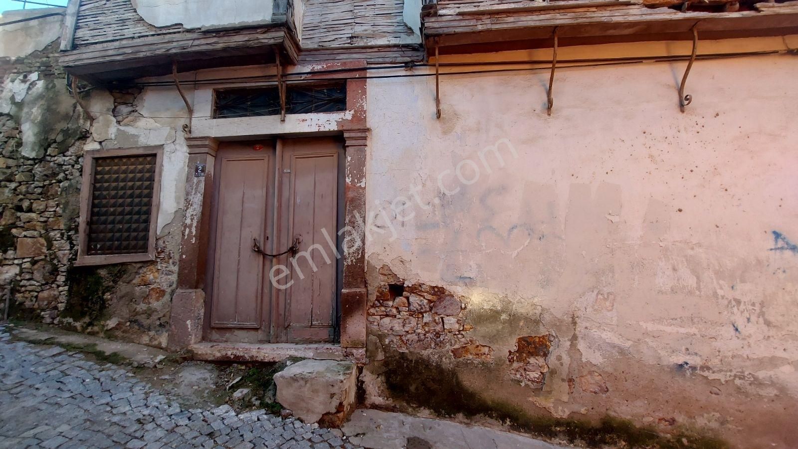 Ayvalık'ın Kalbinde, Avantajlı Konumda Yatırımlık Tarihi Rum Evi - Görsel 18