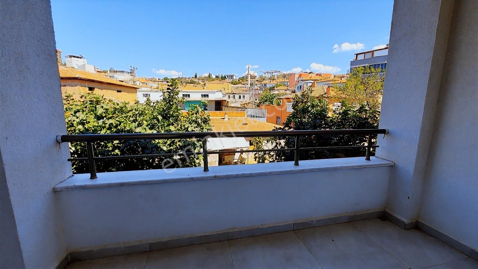 Gömeç Karaağaç'ta Merkezi Konumda Full Eşyalı 1+1 Kiralık Daire - Görsel 16
