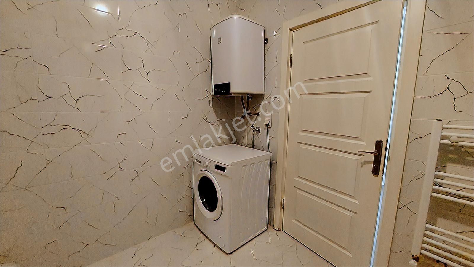 Gömeç Karaağaç'ta Merkezi Konumda Full Eşyalı 1+1 Kiralık Daire - Görsel 22