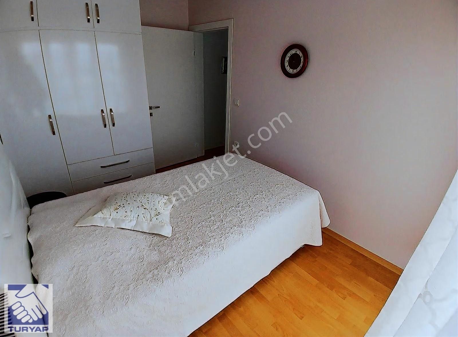 İlko Sitesinde Manzaralı Özel Tasarlanmış Satılık Fırsat Villa - Görsel 24