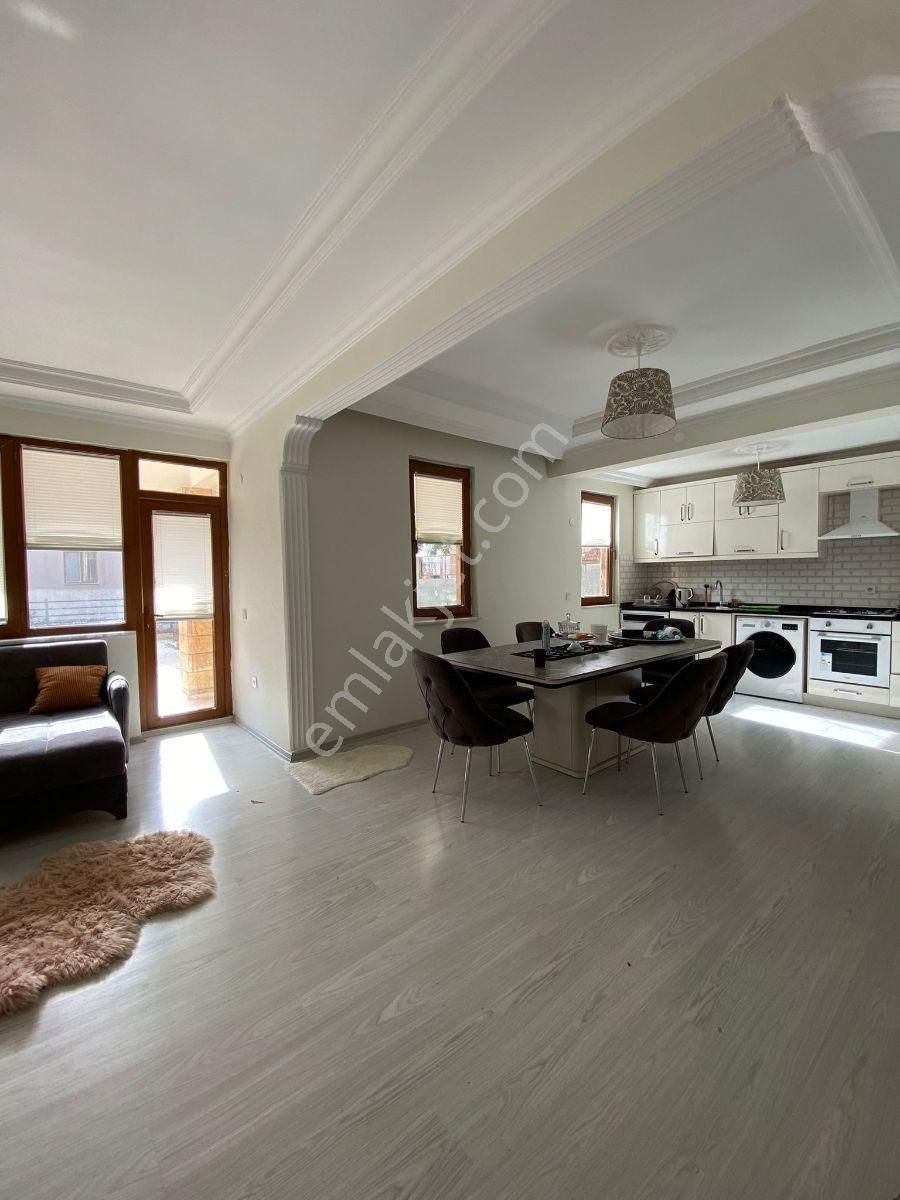 Side Mahallesinde Müstakil Tripleks Satılık Villa - Görsel 33