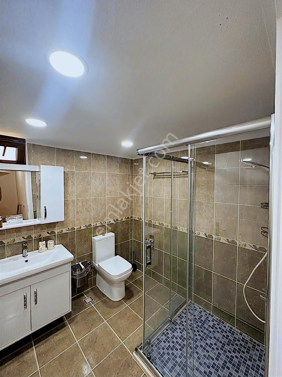 Side Mahallesinde Müstakil Tripleks Satılık Villa - Görsel 18