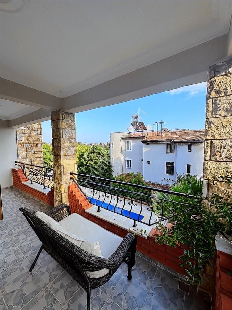 Side Mahallesinde Müstakil Tripleks Satılık Villa - Görsel 28