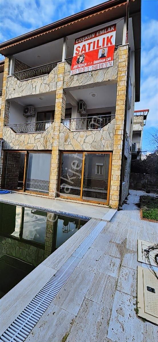 Side Mahallesinde Müstakil Tripleks Satılık Villa - Görsel 5