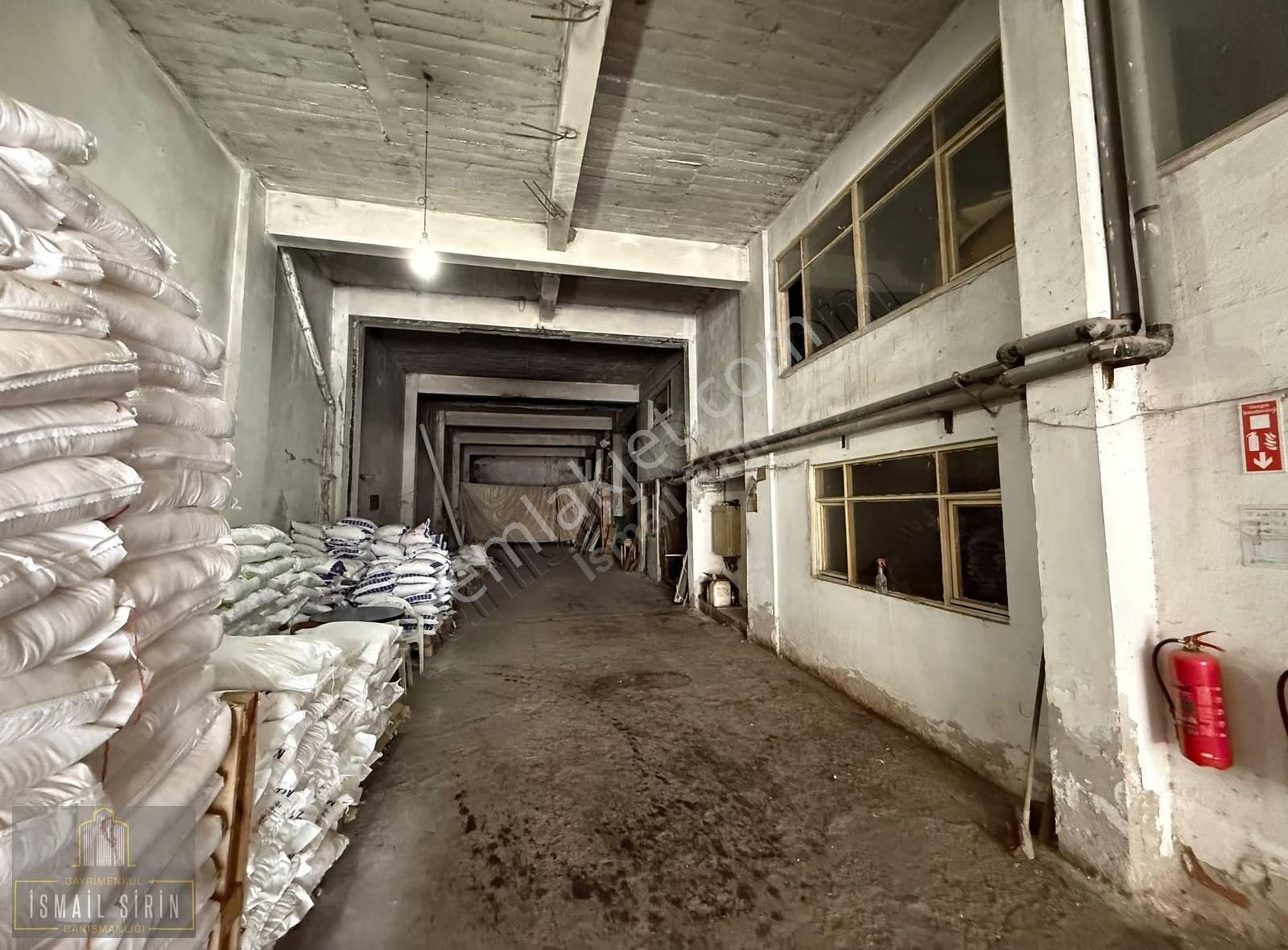 İsmailşirinden Merkezde Gazhane Cd'de 450m2 Tabanlı Kiralık Depo - Görsel 6