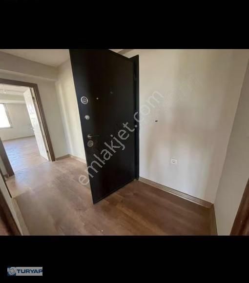 Mumcular Tam Merkezi Konumda Satılık 2+1 Daire - Görsel 2