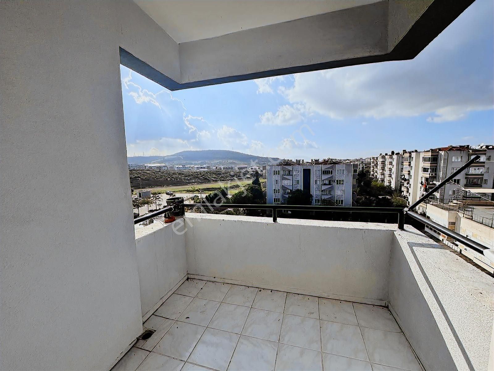 Realiva'dan Aliağa Yeni Mahallede Kiralık 3+1 Daire - Görsel 25