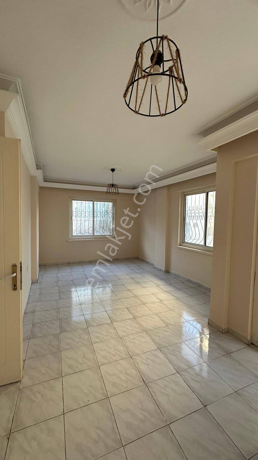 Marmaris Merkezde 2+1 Daire Pazar Yerine Çok Yakın - Görsel 2