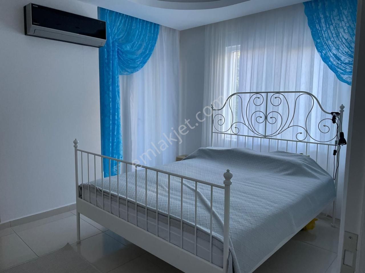 Very Spacious Apartment With The Possibility Of Obtaining A Residence Permit - Görsel 12