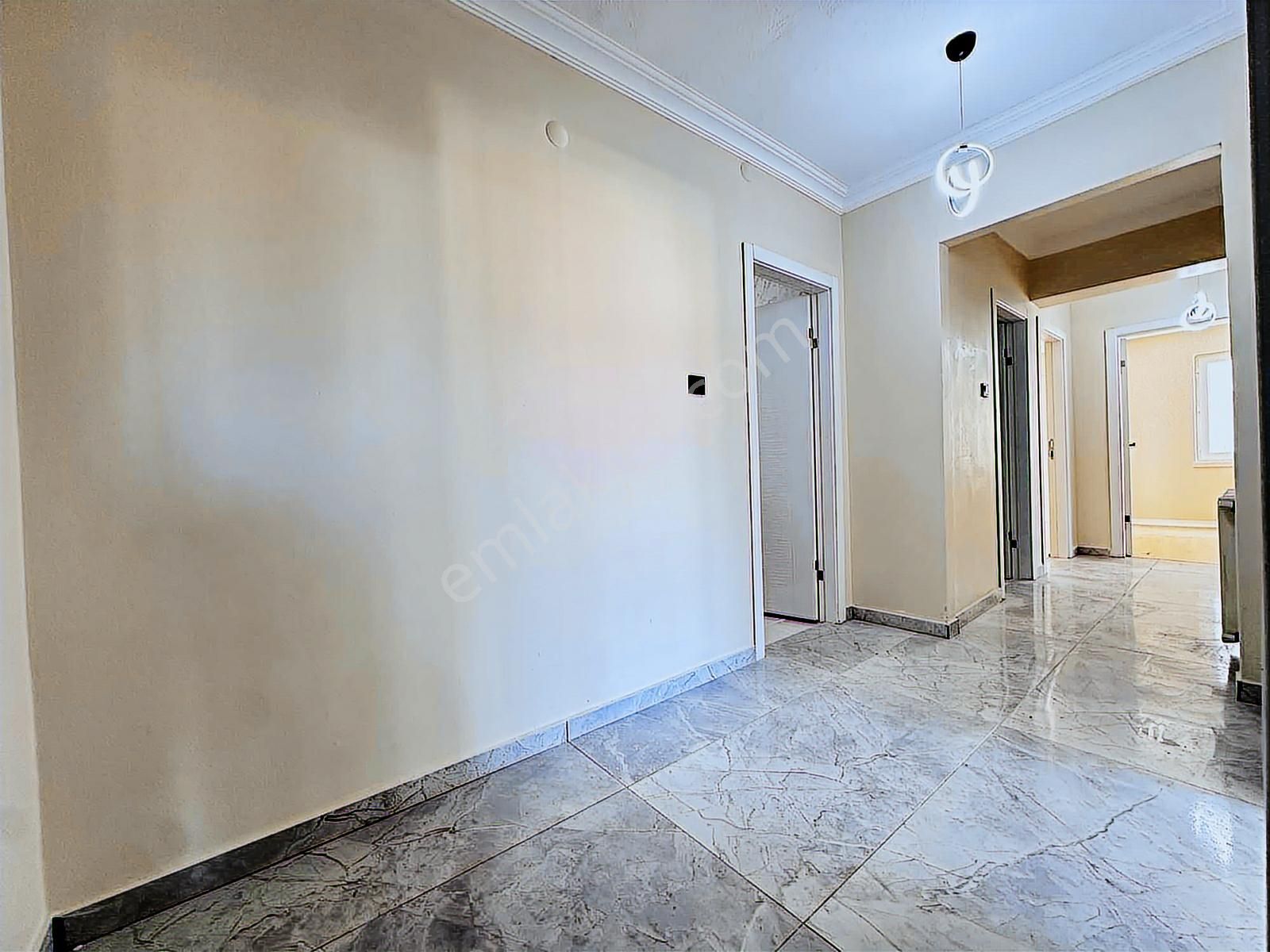 Şentürk Gayrimenkul'den//1.kat**fırsat Daire//full Yapılı!! - Görsel 28