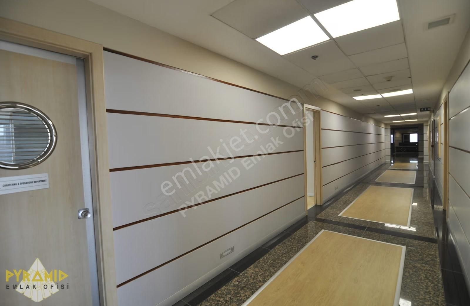 1 Levent Plaza Pyramıd'den Tam Kat 895m2 Lüx Ofis - Görsel 9