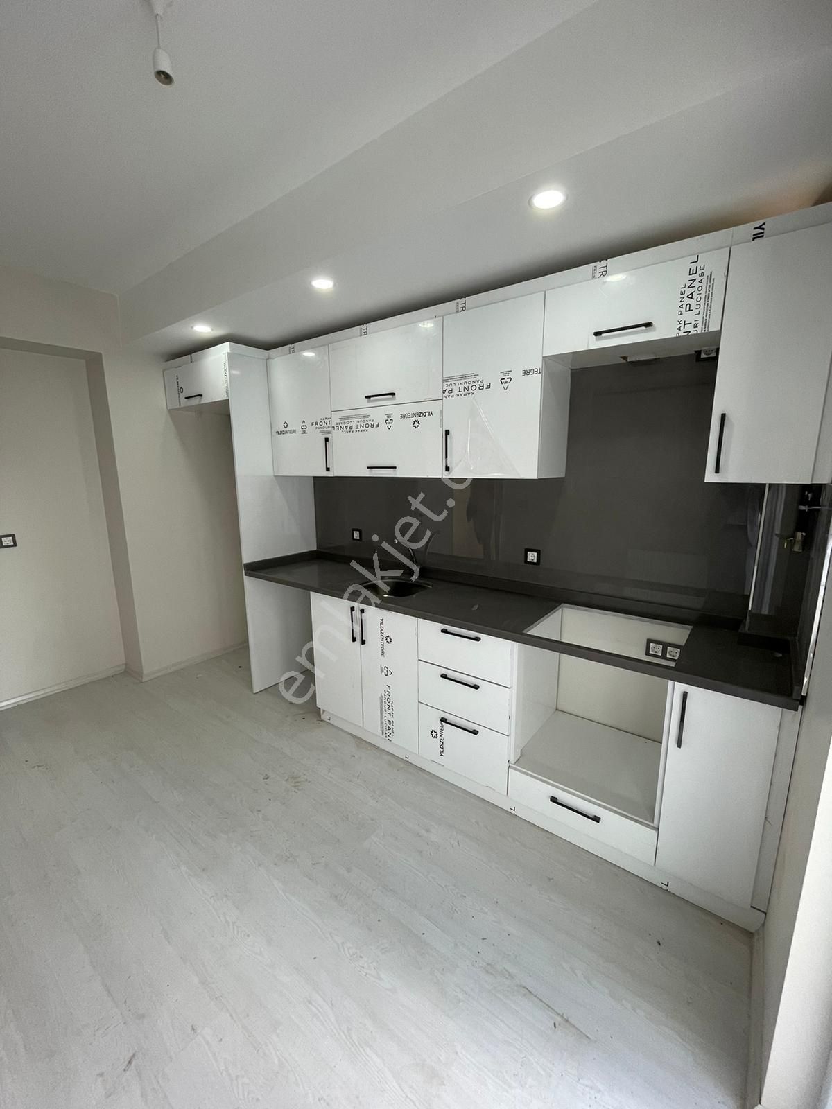 Remax Land'den Tepe'nin En Uygun Arakat 0 3+1 Dairesi (ebeveyn Banyolu) - Görsel 16