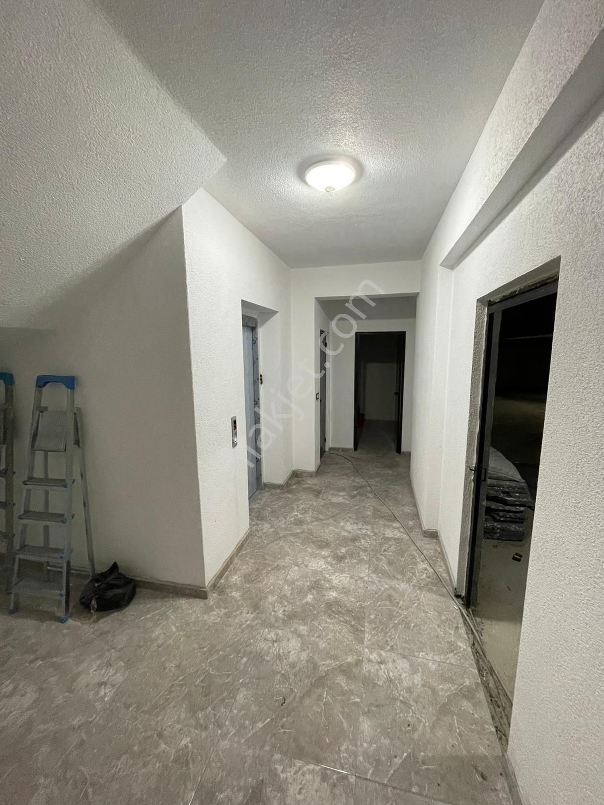 Remax Land'den Tepe'nin En Uygun Arakat 0 3+1 Dairesi (ebeveyn Banyolu) - Görsel 32