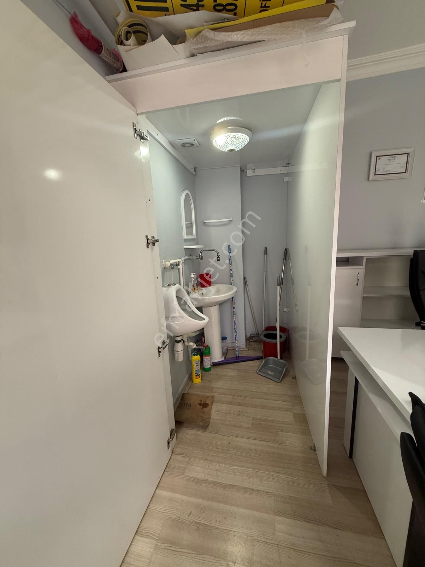 Newcıty Emlaktan Köşe Konum | Devren Kiralık | Full Eşyalı Emlak Ofisi - Görsel 4