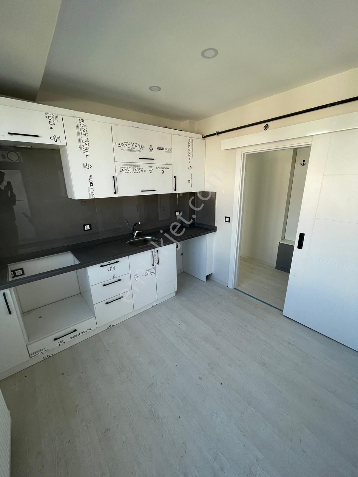 Remax Land'den Tepede Bölgenin En Uygun Fiyatlı 2+1 0 Dairesi - Görsel 17