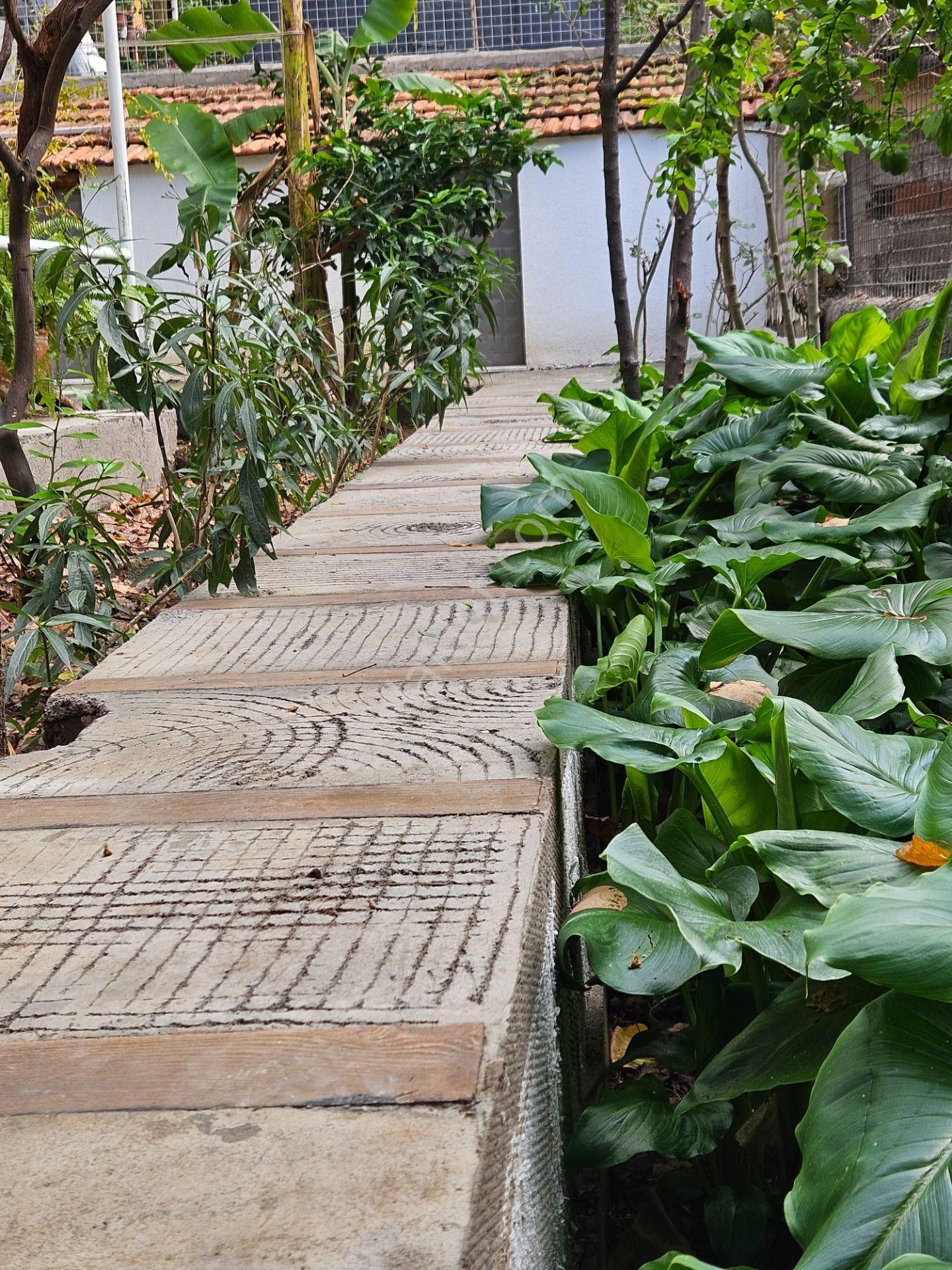 Küçükyalı 137. Sokak'ta Eşsiz Güzellikte Bahçeli Daire - Prıvate Garden - Görsel 9