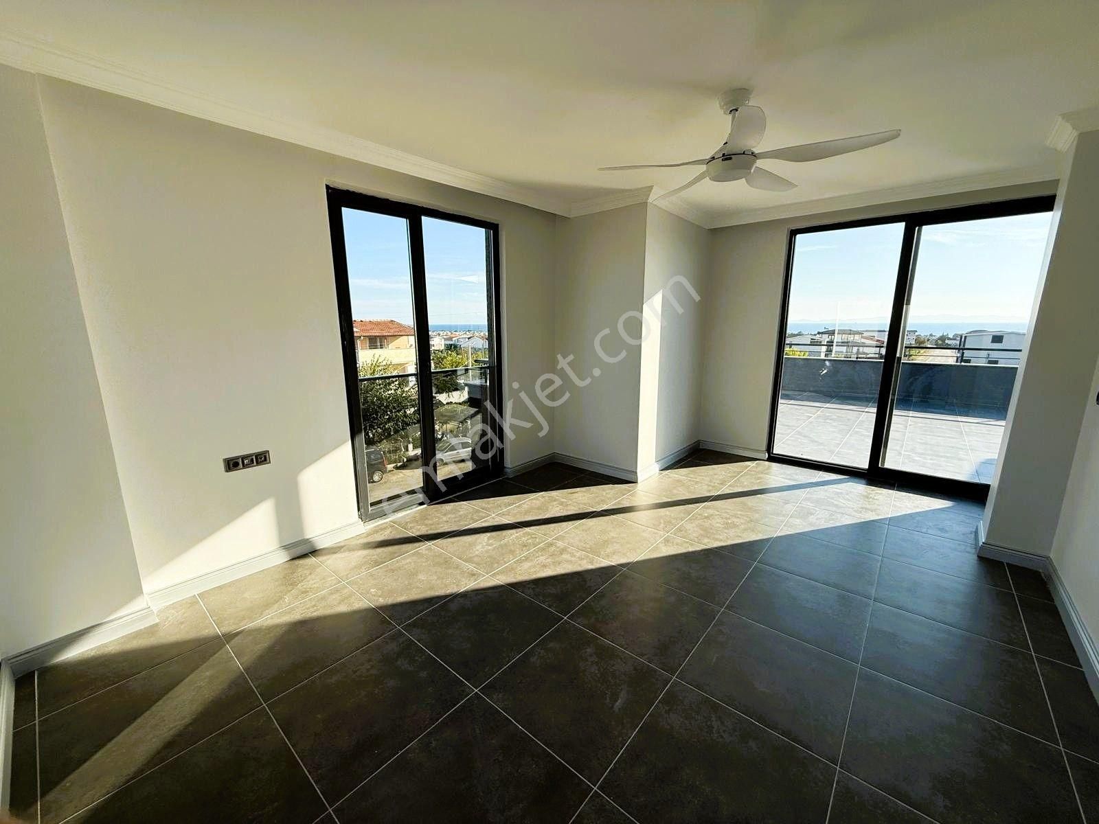 Yeniçiftlikte Deniz Manzaralı Havuzlu Ultra Lüx 6+2 Müstakil Villa Yazlık - Görsel 6