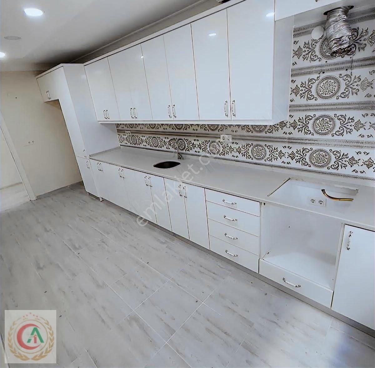 Akdoğan İnş Yunusemre Mah Merkez Konumda Kiralık Daire 2+1 150m2 - Görsel 26