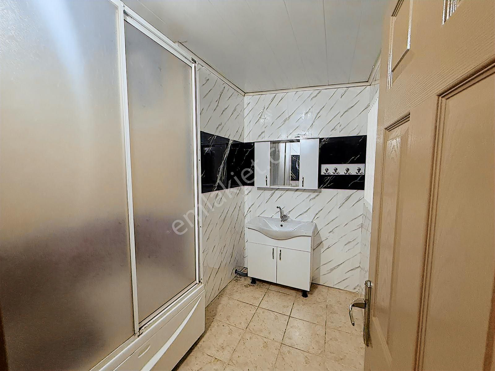 İsmetpaşa Mahallesi'nde Merkezi Konumda 4+1 Kiralık Daire - Görsel 3