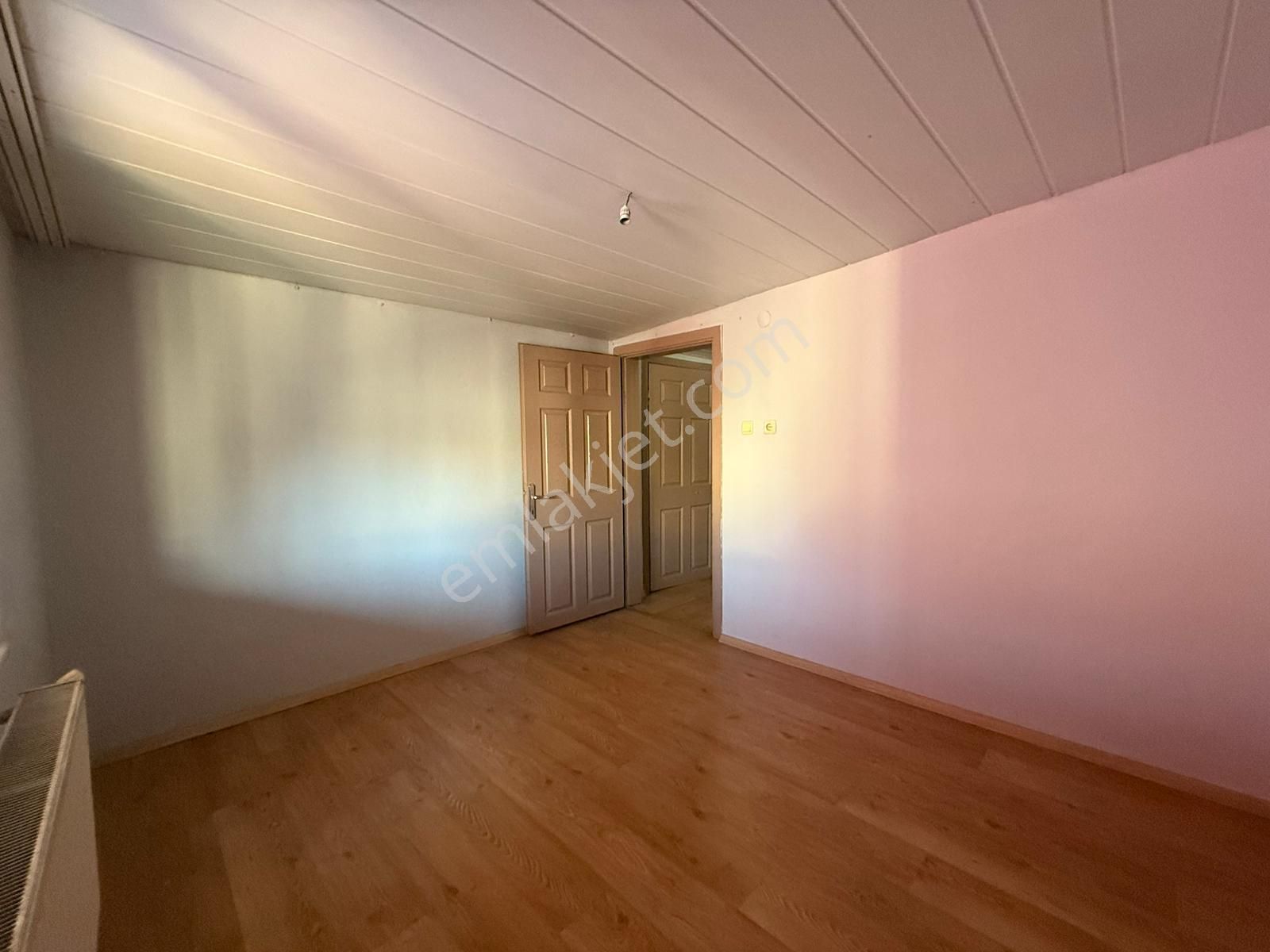 İsmetpaşa Mahallesi'nde Merkezi Konumda 4+1 Kiralık Daire - Görsel 24